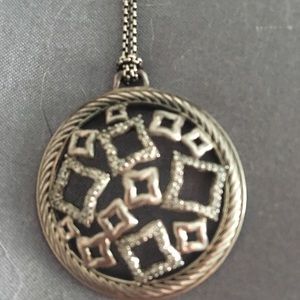 DY 💯 authentic necklace w/ diamonds!